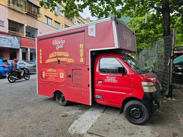 Food Truck with Cabinet - Image 3